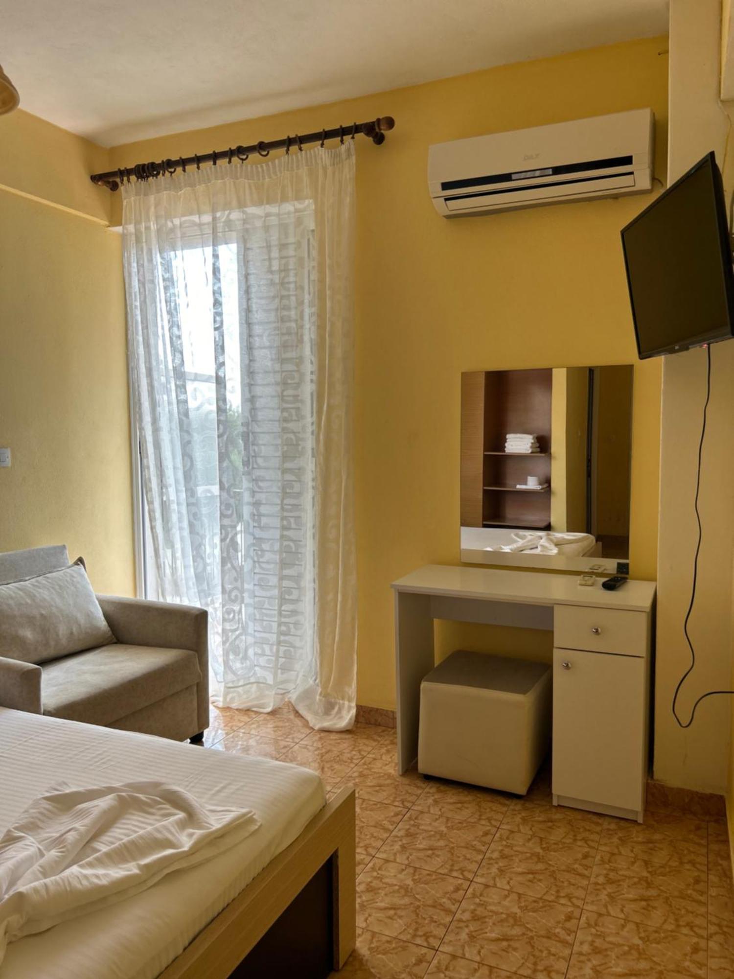 Areti Rooms Hotel Himare Luaran gambar